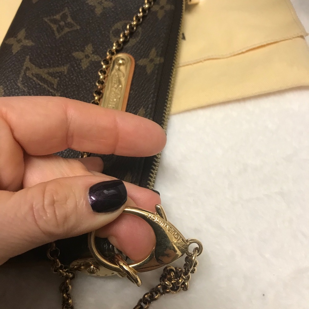 Louis Vuitton Milla Pochette mm Monogram - Picture 7 of 9